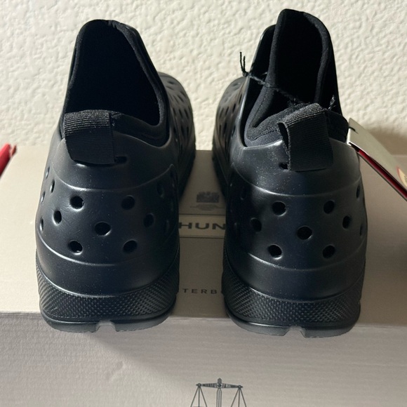 Hunter’s Lightweight Outdoor Shoes - Picture 3 of 9